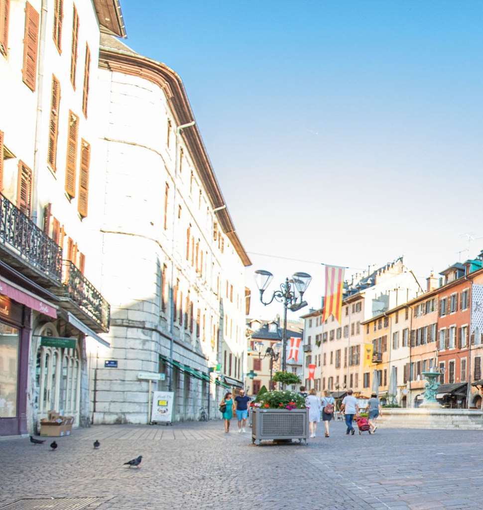 Kyriad Chambéry Centre - Hôtel et Résidence Comodidades foto