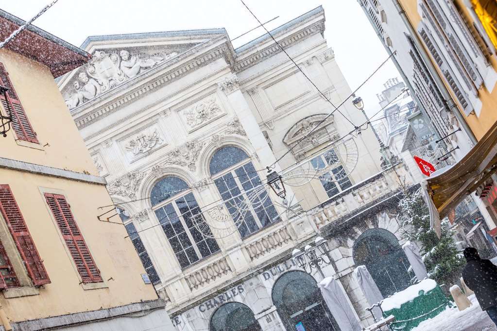 Kyriad Chambéry Centre - Hôtel et Résidence Comodidades foto