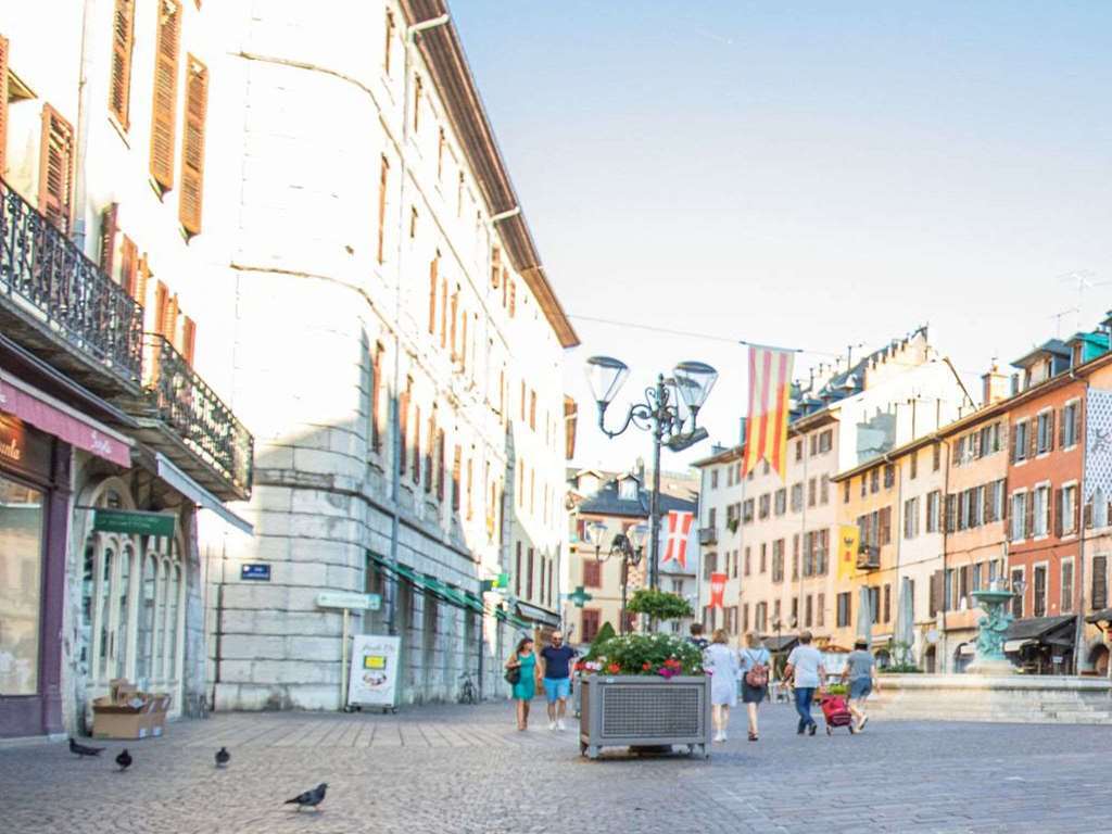 Kyriad Chambéry Centre - Hôtel et Résidence Comodidades foto